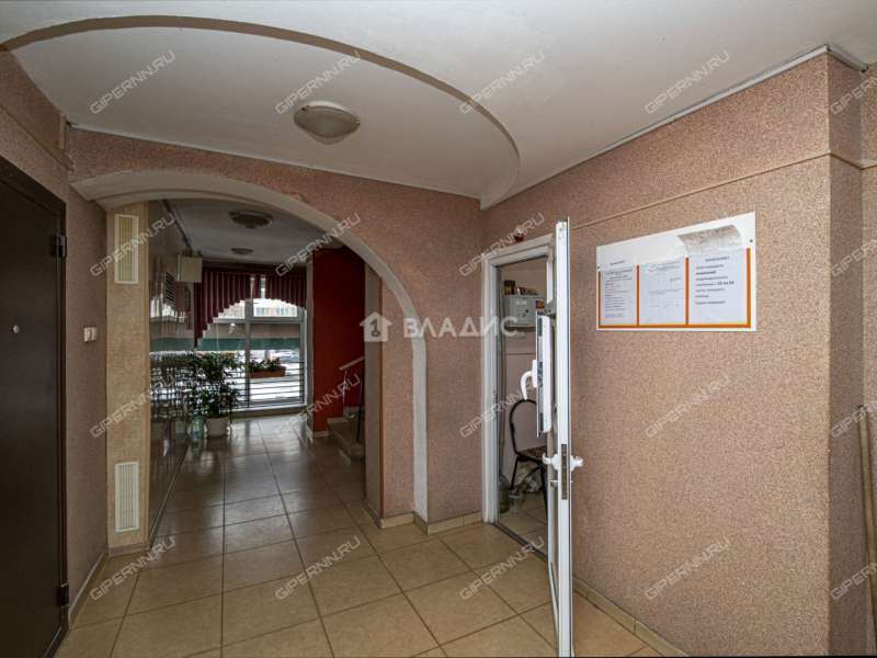 трёхкомнатная квартира на Полтавской улице дом 3