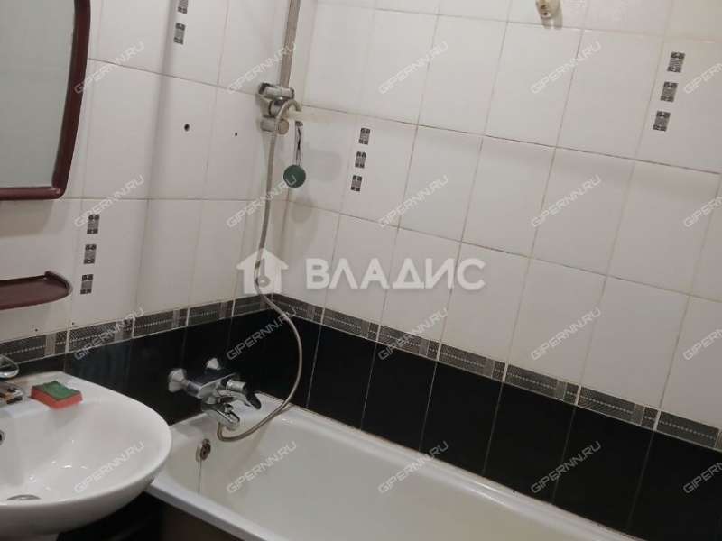 однокомнатная квартира на Волжской набережной дом 8