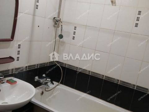 1-komnatnaya-nab-volzhskaya-d-8 фото