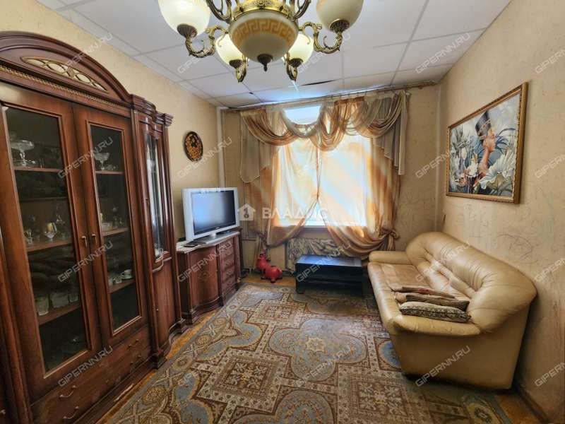 трёхкомнатная квартира на Путейской улице дом 1