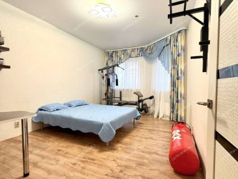 3-komnatnaya-ul-bogdanovicha-d-2-1 фото