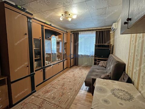 ul-kosmonavta-komarova-d-12a фото