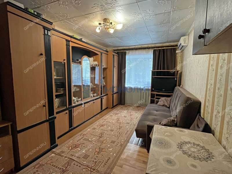 комната в доме 12А на улице Космонавта Комарова