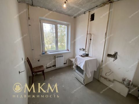 4-komnatnaya-ul-yuliusa-fuchika-d-37 фото