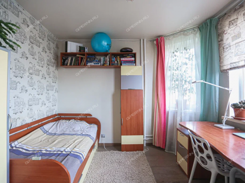 2-komnatnaya-ul-verhnepecherskaya-d-13-k1 фото