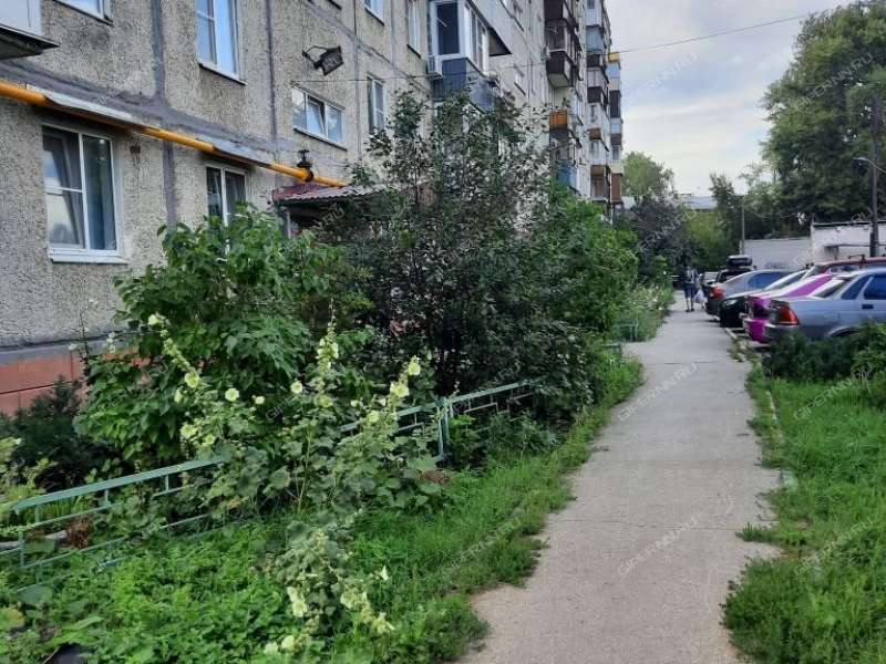 трёхкомнатная квартира на улице Менделеева дом 26