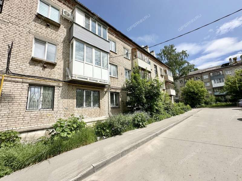 трёхкомнатная квартира на Театральной улице дом 10 город Кстово