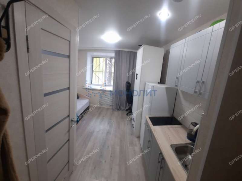 комната в доме 42 на улице Бурденко